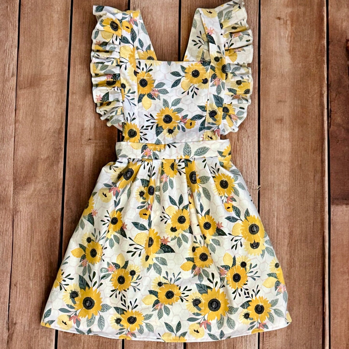 Ruffle Apron Dress Size 8/9y