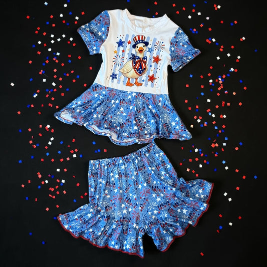 Patriotic Goose Peplum Top Ruffle Shorts set  Size 8/9